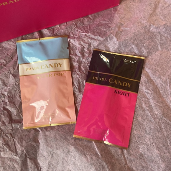 Prada NIB Double Cosmetic Case w/samples - Picture 9 of 13